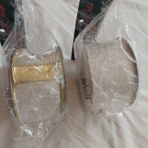NWT White Wired Pattern Velvetlike Ribbon-Gold Metallic Edge & Back-20 Yds Total